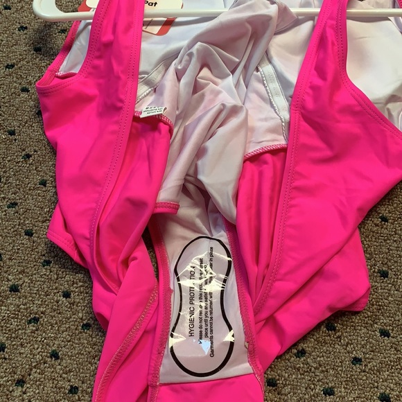 NWT XL bathing suit - Picture 4 of 4